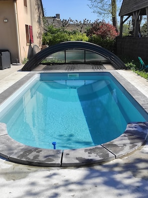 Outdoor pool - Quiet cottage with indoor pool in the Guérandaise countryside (Guérande)