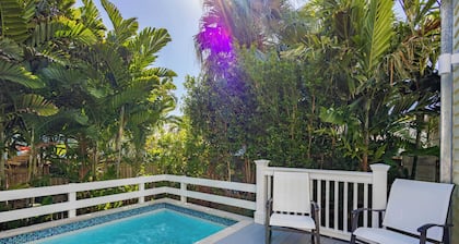 Walk to Duval, Private Pool - Keys Breeze