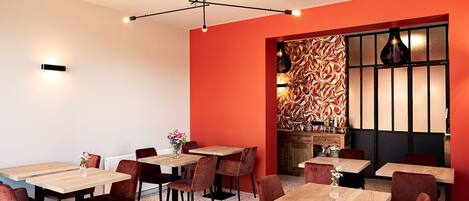 Daily buffet breakfast (EUR 15 per person)