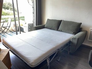 Interior - Lovely Apartment With Balcony Near The Lake (La Rochelle)