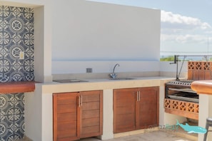 Property grounds - Private Rooftop | Walk to Malecón | Gated Stay (La Paz)