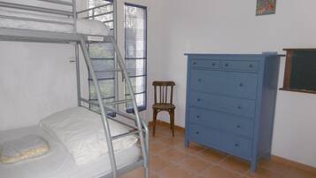 3 Schlafzimmer, BĂŒgeleisen/BĂŒgelbrett, kostenloses WLAN