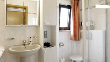 Dusche, Toilettenpapier