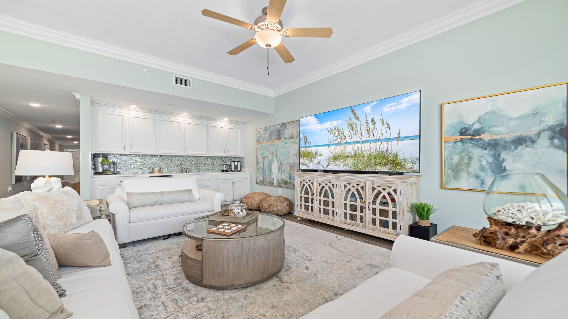 New Beachfront Condo with Lazy River and Slide!!