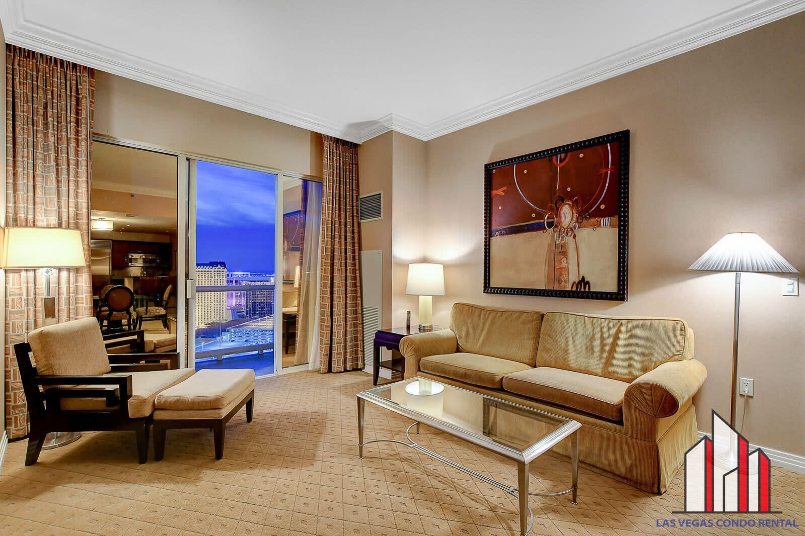 MGM Signature-31-821 1Br2Ba F1/Strip View Balcony