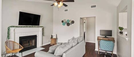 Televisión y oficina