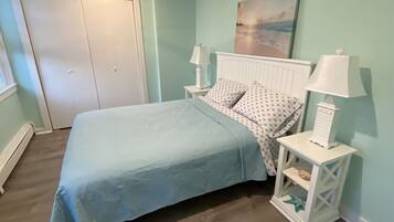 2 chambres, fer et planche à repasser, Wi-Fi gratuit, draps fournis