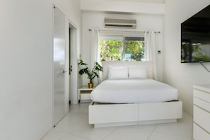 Villa (Multiple Bedrooms) | 9 Schlafzimmer, laptopgeeigneter Arbeitsplatz, Bügeleisen/Bügelbrett