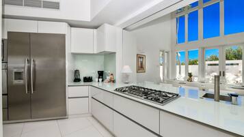 Vila (Multiple Bedrooms) | Comodidades da propriedade