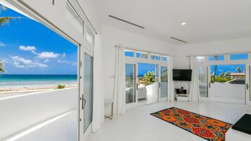 Villa (Multiple Bedrooms) | Property amenity