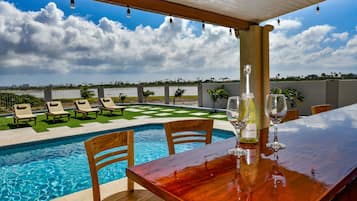 House (3 Bedrooms) | Property amenity