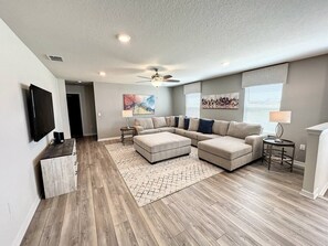 Smart TV - Kona Kottage - Private Pool/Spa, Resort Access! (Davenport)