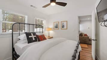 2 chambres, fer et planche à repasser, lit parapluie, Wi-Fi