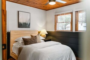 3 bedrooms, iron/ironing board, travel cot, WiFi - Gem in South Lake Tahoe Emerald Point (South Lake Tahoe)