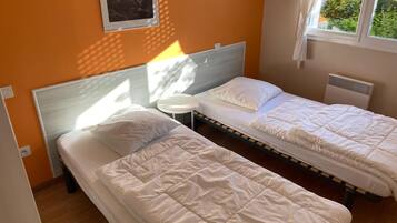 Gite "La Lavande" | 3 bedrooms, individually decorated, individually furnished