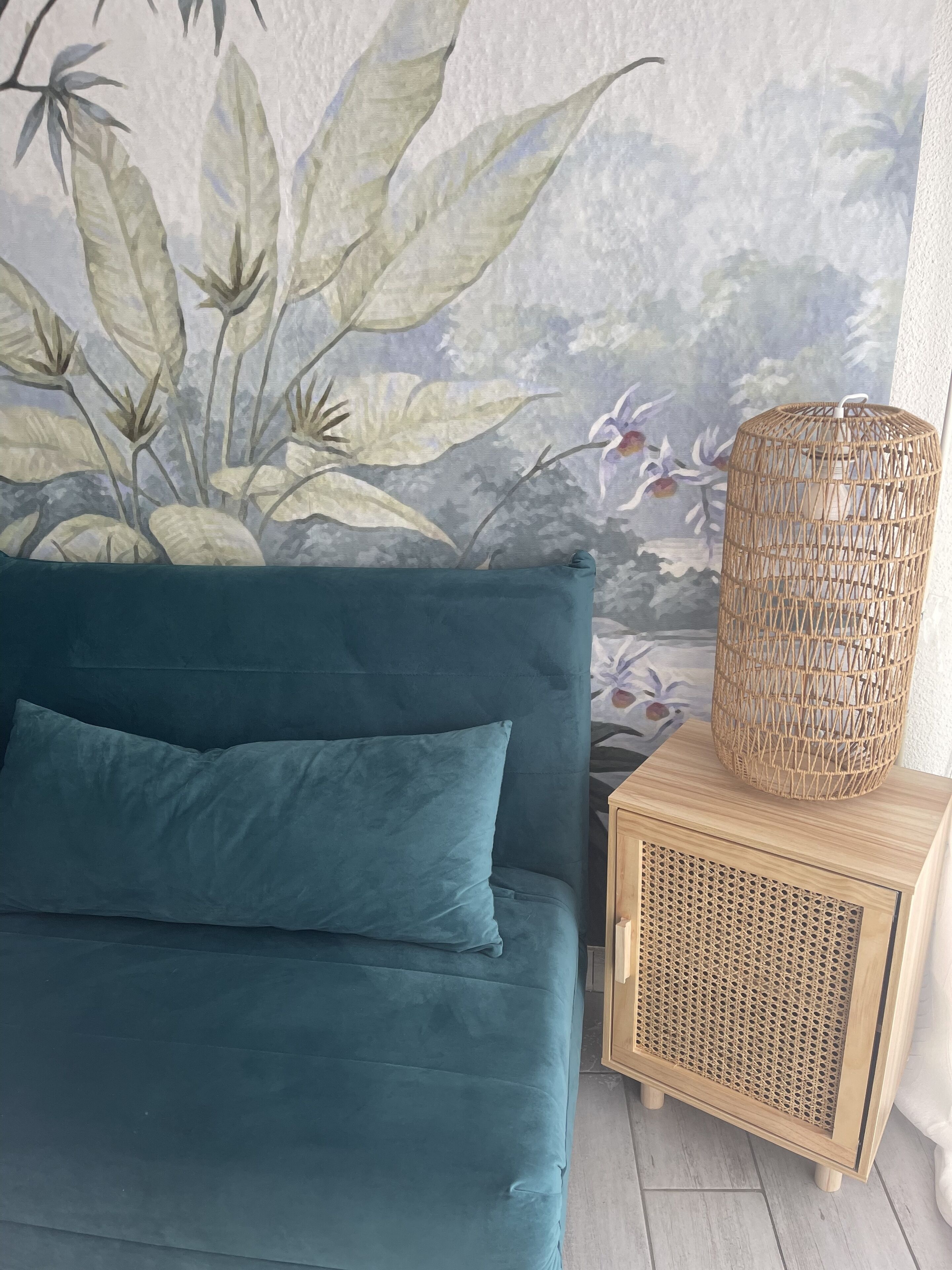 ☀️🏖Apartment on the Beach, Air Conditioning, Swimming Pool, wifi, tv, Netflix!