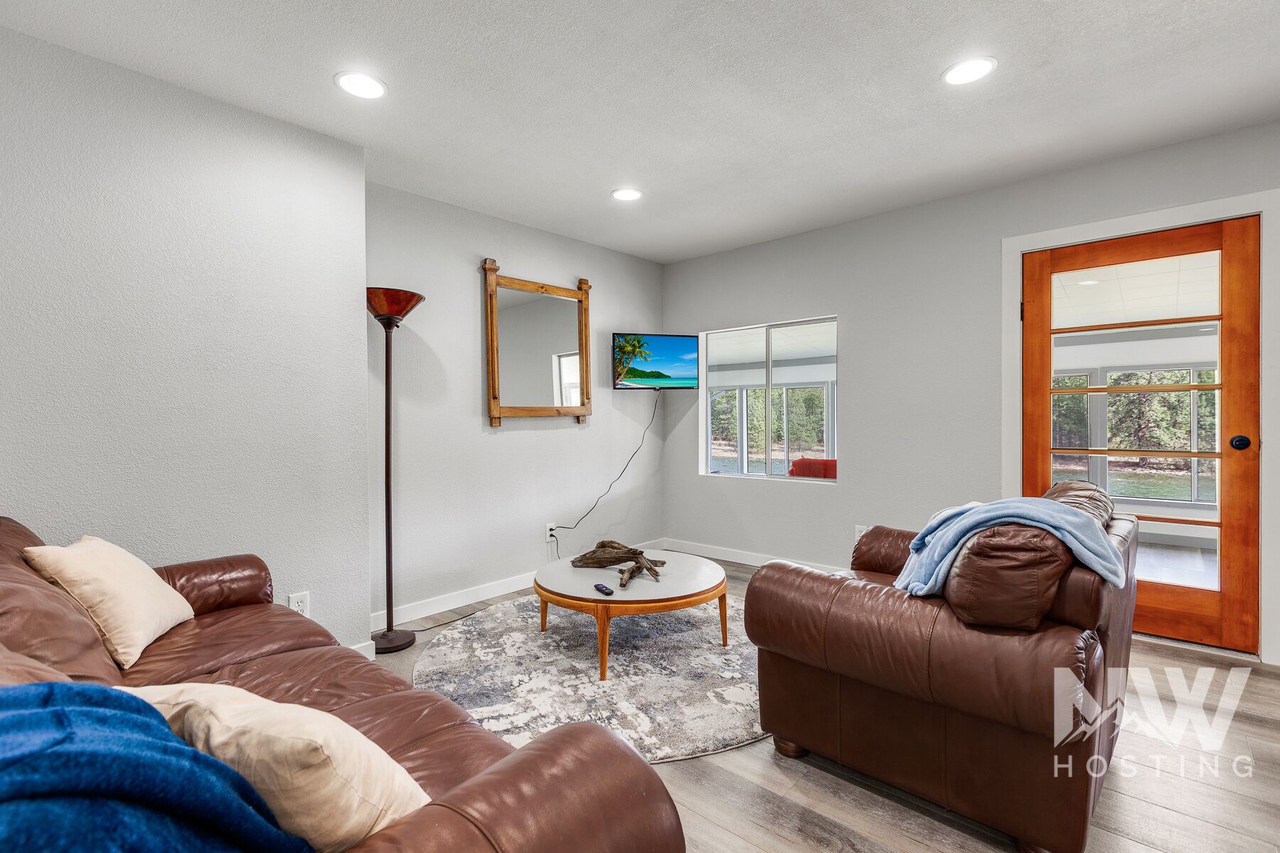 Post Falls | Quiet River Front Retreat | Sleeps 6