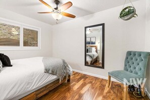 4 chambres, bureau, fer et planche à repasser, Wi-Fi gratuit