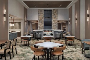Desayuno buffet incluido todos los días 