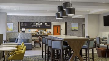 Petit déjeuner buffet compris tous les jours