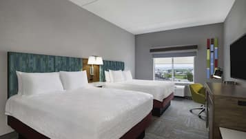 Room, 2 Queen Beds, Refrigerator & Microwave