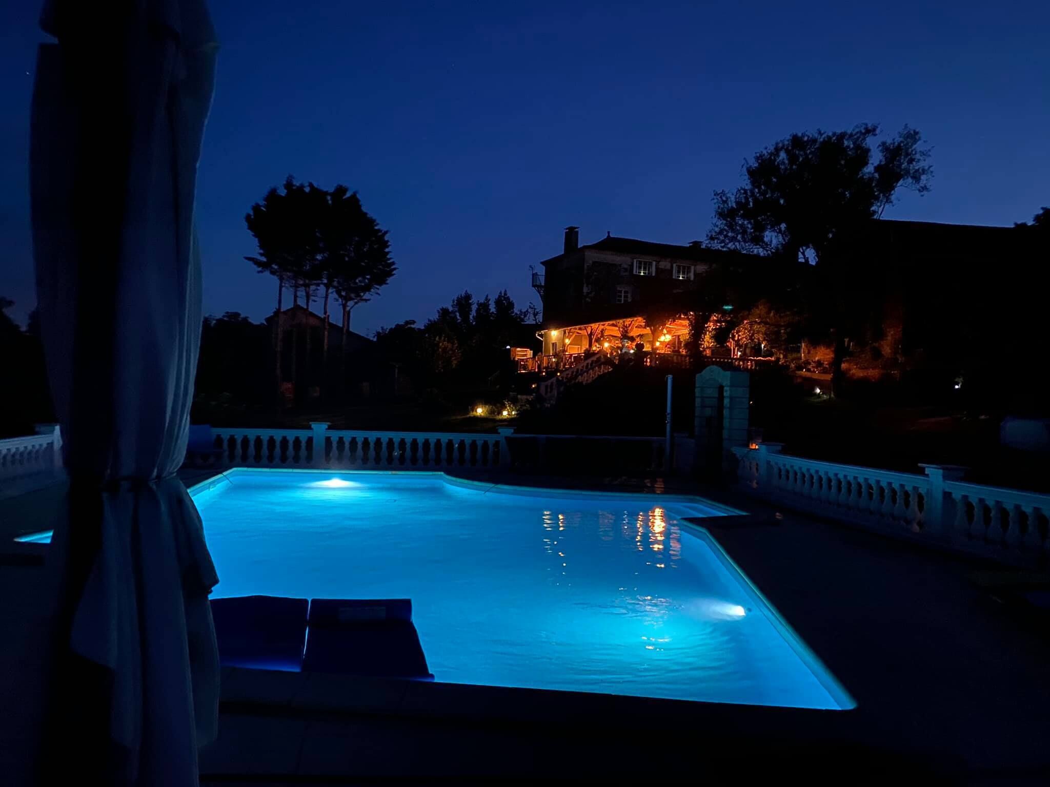 Piscine extérieure, piscine chauffée