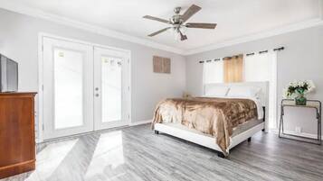 4 sovrum, skrivbord, strykjärn/strykbräda och gratis wi-fi