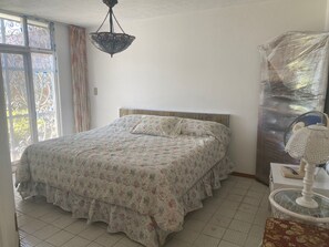 6 bedrooms, iron/ironing board, free WiFi, bed sheets - Beautiful Villa La Concepcion (Cuernavaca)