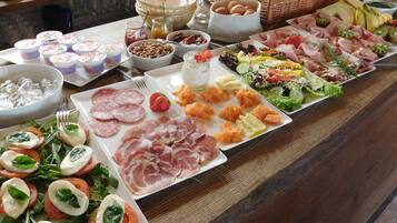 Daily buffet breakfast (EUR 12.50 per person)