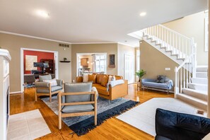 TV, fireplace, offices