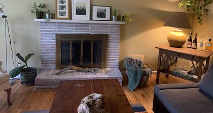 Beautiful craftsman house for rent in quite SE Portland neighborhood