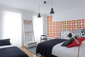 Quarto triplo, banheiro privativo | 1 quarto, individualmente decorados, cortinas blackout