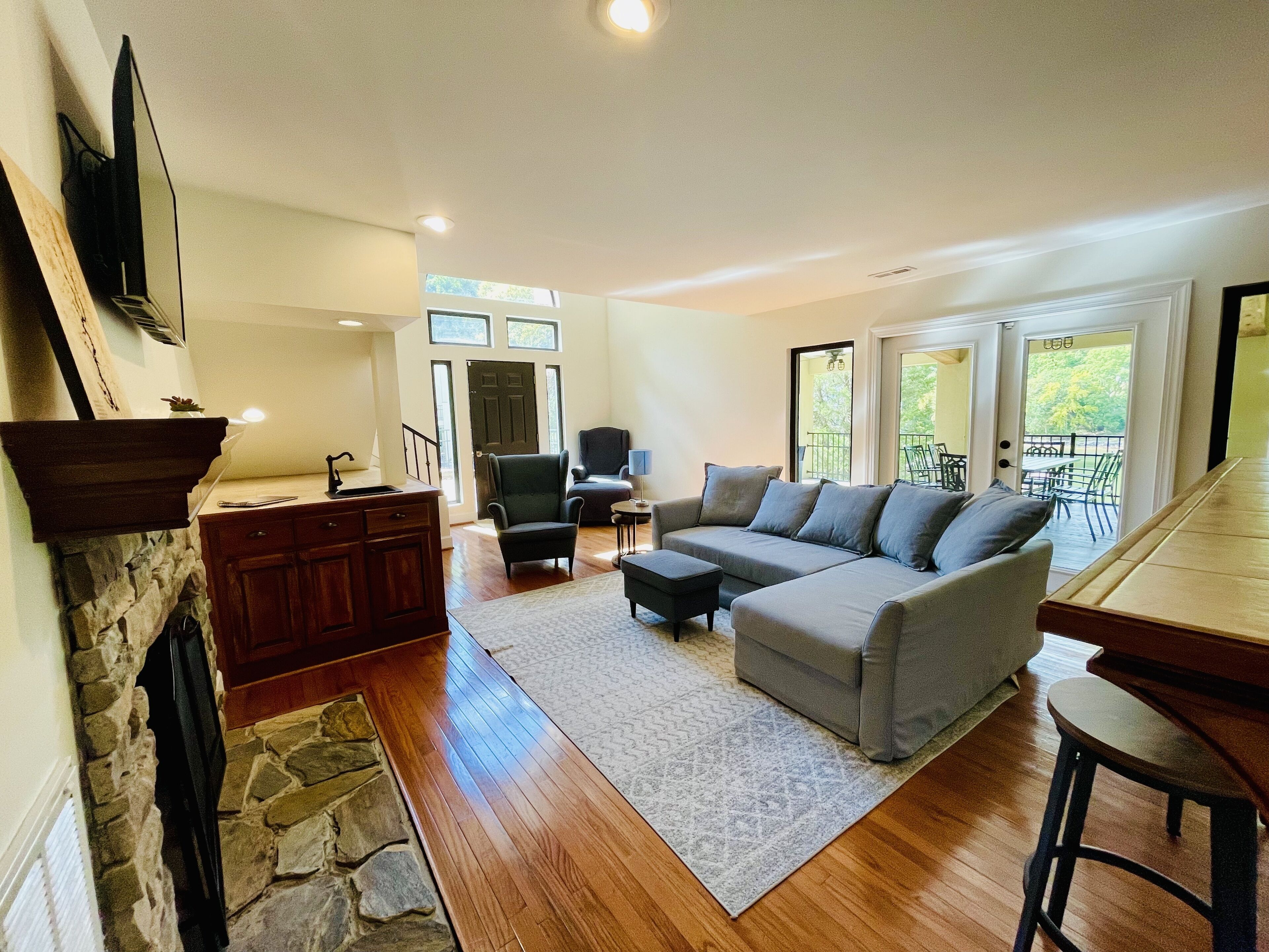 Perfect Winter Lake Getaway Villa on Lake Wylie - Family Friendly + Lovers Dream