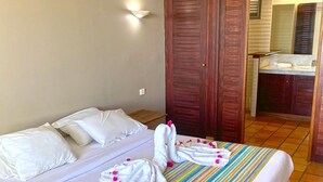 Ảnh chưa phân loại, 3 trong số 12 ảnh, nút