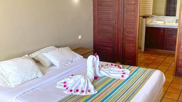 Grand Quadruple Room | Free WiFi, bed sheets, wheelchair access