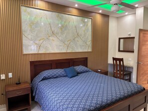 1 bedroom, pillowtop beds, in-room safe, desk