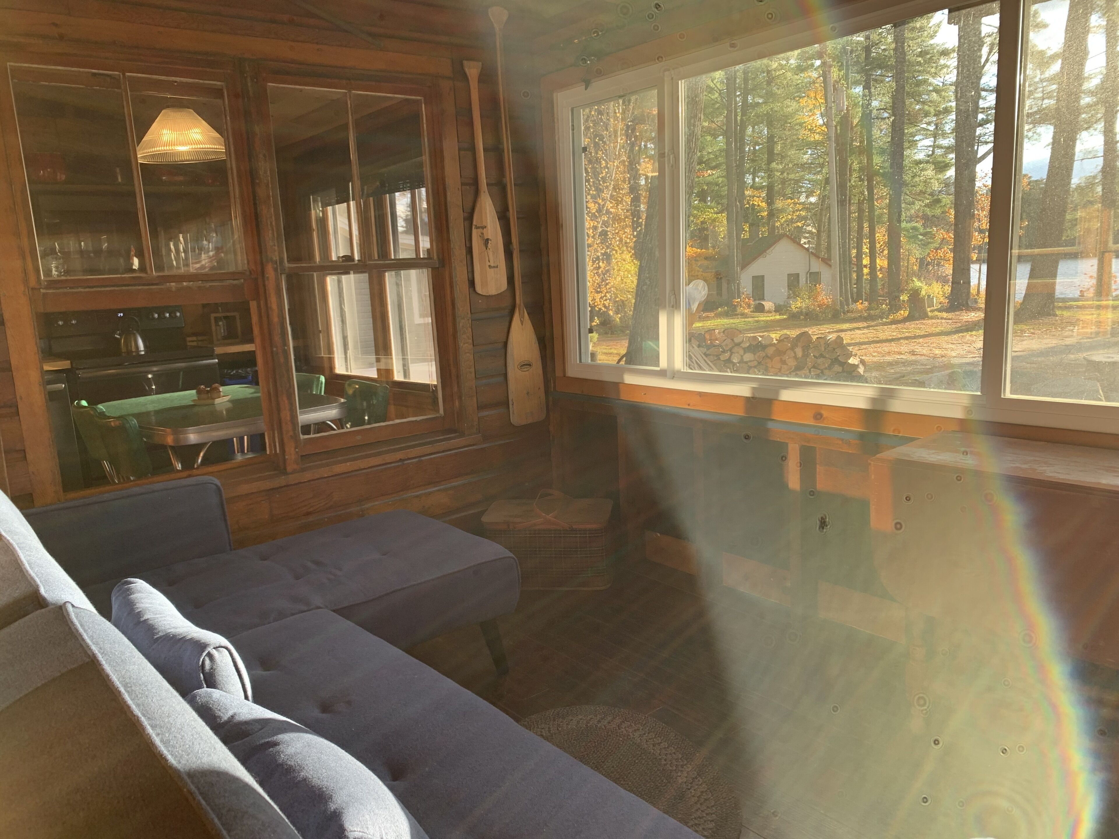 Cozy Cottage near Shawnee Peak on Highland Lake close to downtown BRIDGTON!!