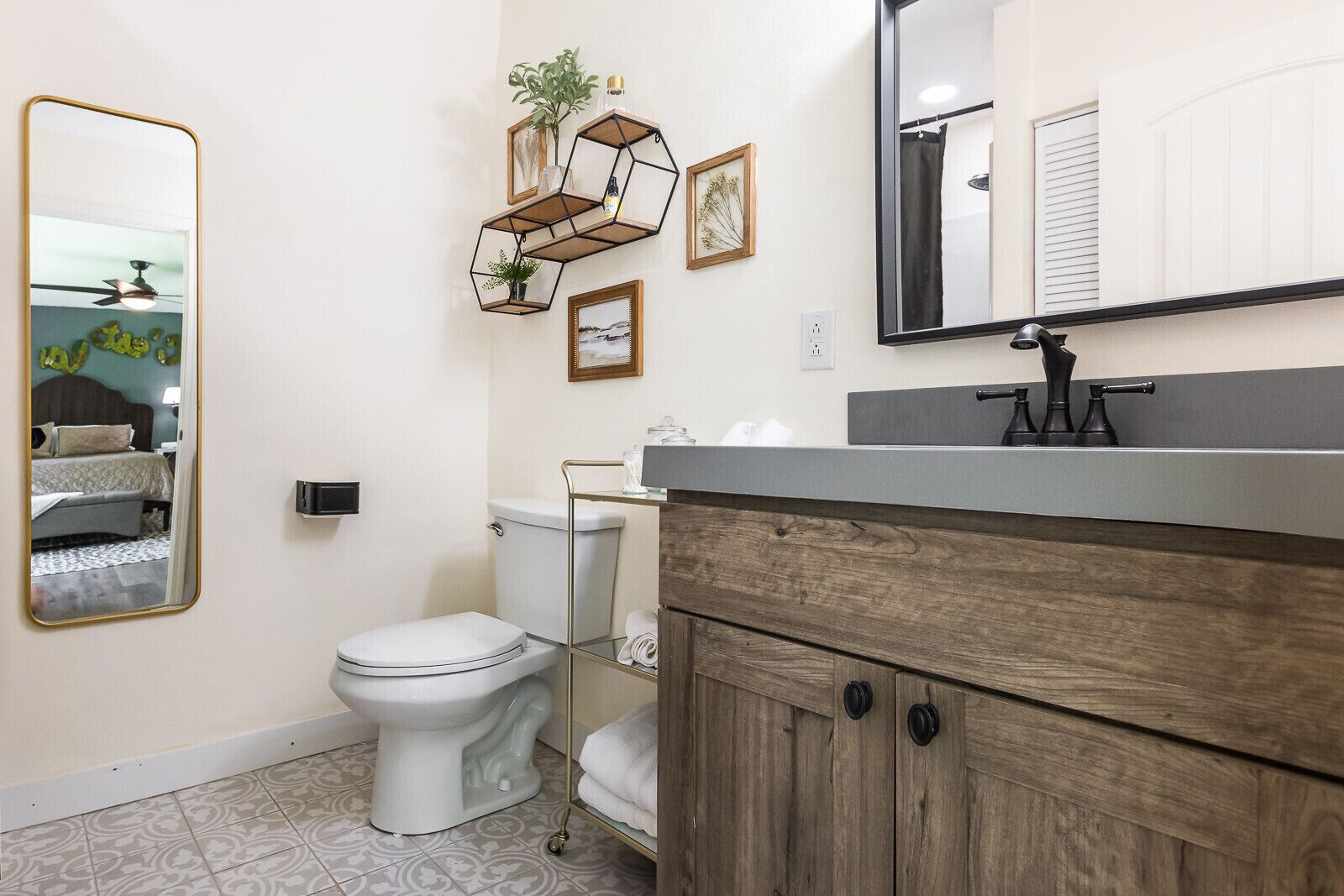 Shower, hair dryer, towels, toilet paper