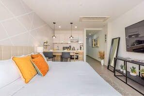 Bügeleisen/Bügelbrett, kostenloses WLAN, Bettwäsche