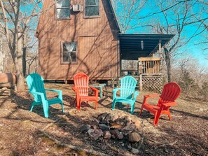 Enchanted Cabin | Terrace/patio