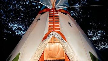 Taysha Tipi | 1 bedroom, free WiFi, bed sheets