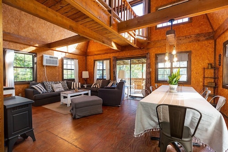 Windchimes Cabin | Living area | Flat-screen TV