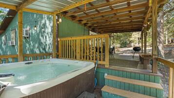 Magnolia Cabin | Teras/patio