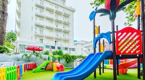 Außen-Kinderspielplatz