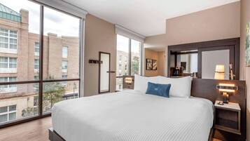 Premium bedding, in-room safe, desk, laptop workspace