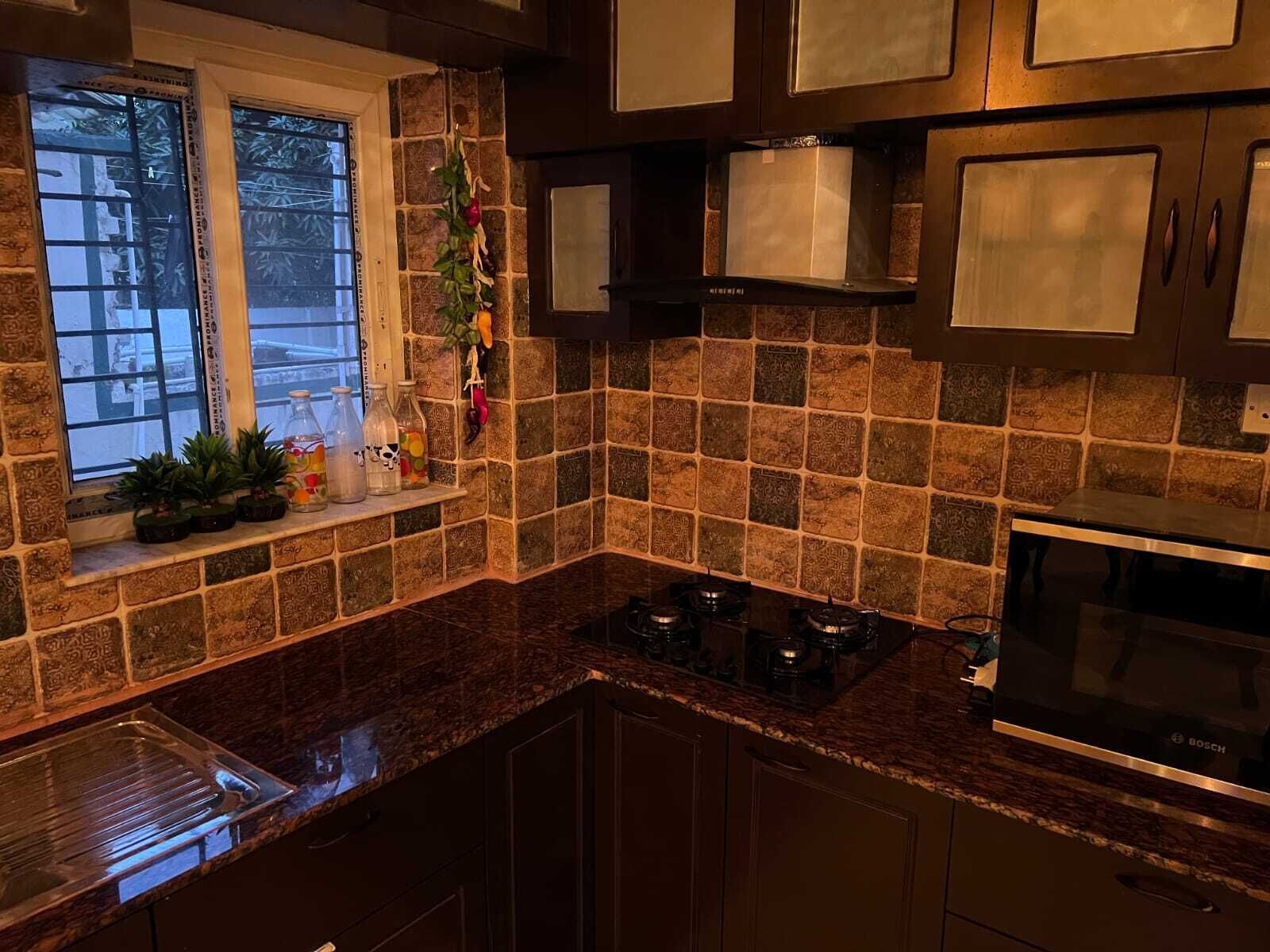 A quaint and sublime 3BR/4BA duplex apartment