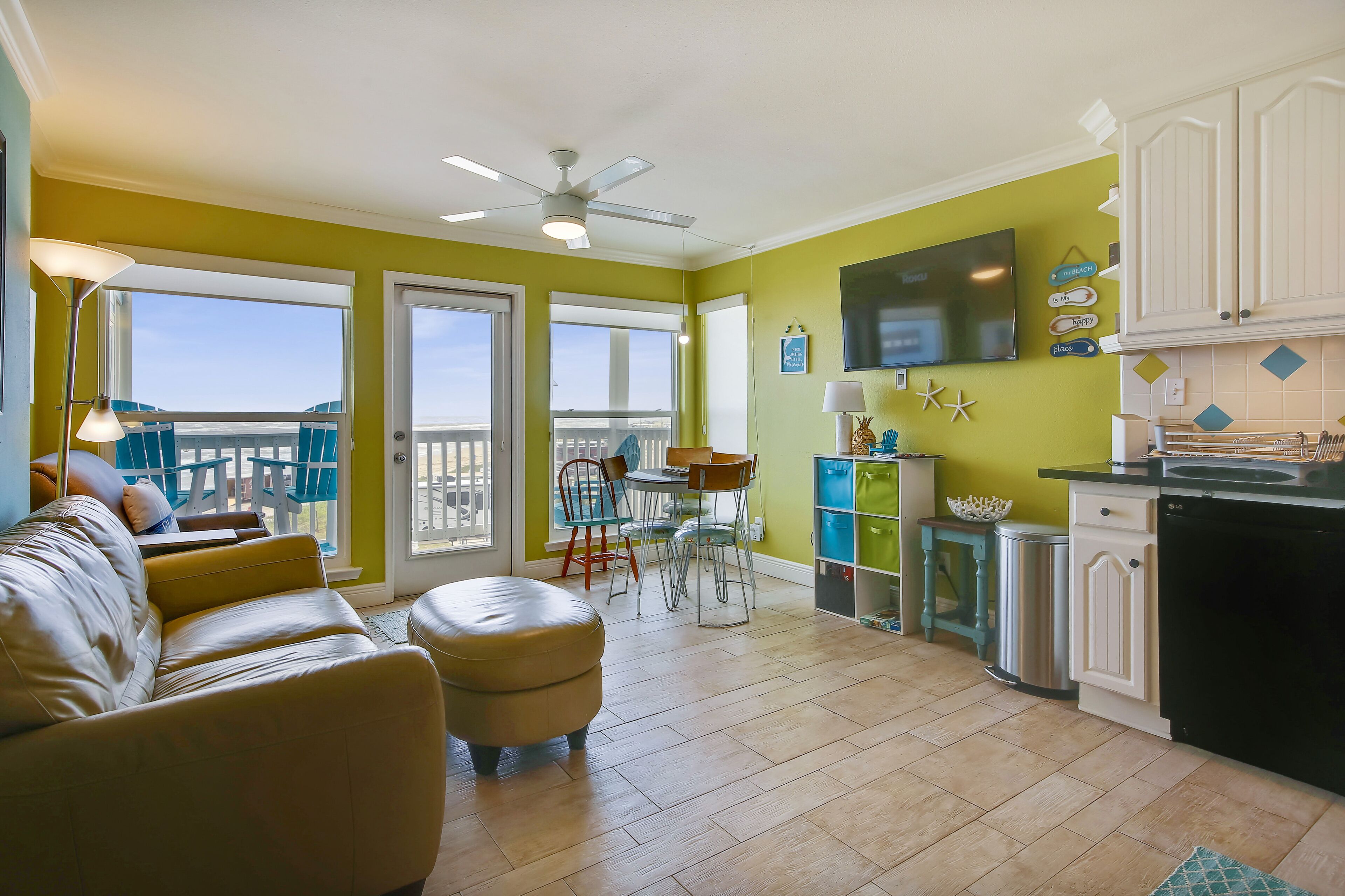 Seascape 1206- Pineapple Paradise, 2 Bedroom, 2 Bath, Sleeps 6, Beachfront
