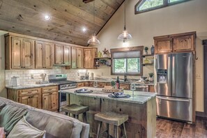 Fridge, microwave, oven, stovetop - Unique Outdoor Living with Fire Pit Deck & Games (Blue Ridge)