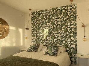 6 bedrooms, WiFi