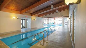 Innenpool, beheizter Pool